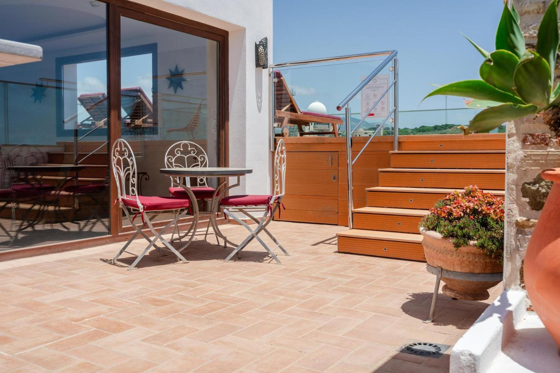 Apartamentos La Residencia Tarifa Exterior photo