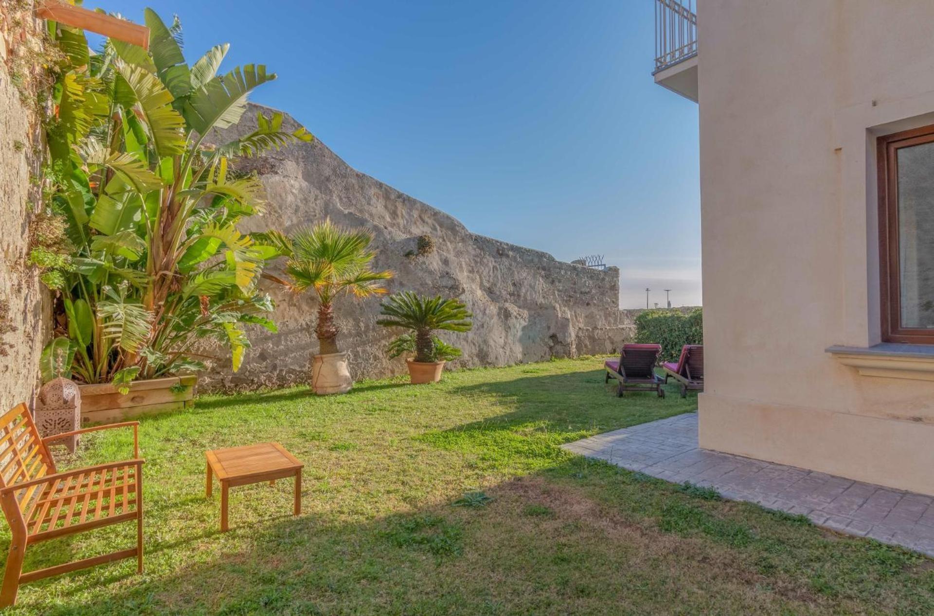 Apartamentos La Residencia Tarifa Exterior photo